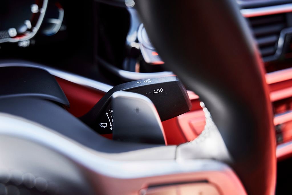 Used 2022 BMW M760i xDrive w/ Luxury Rear Seating Package image 69