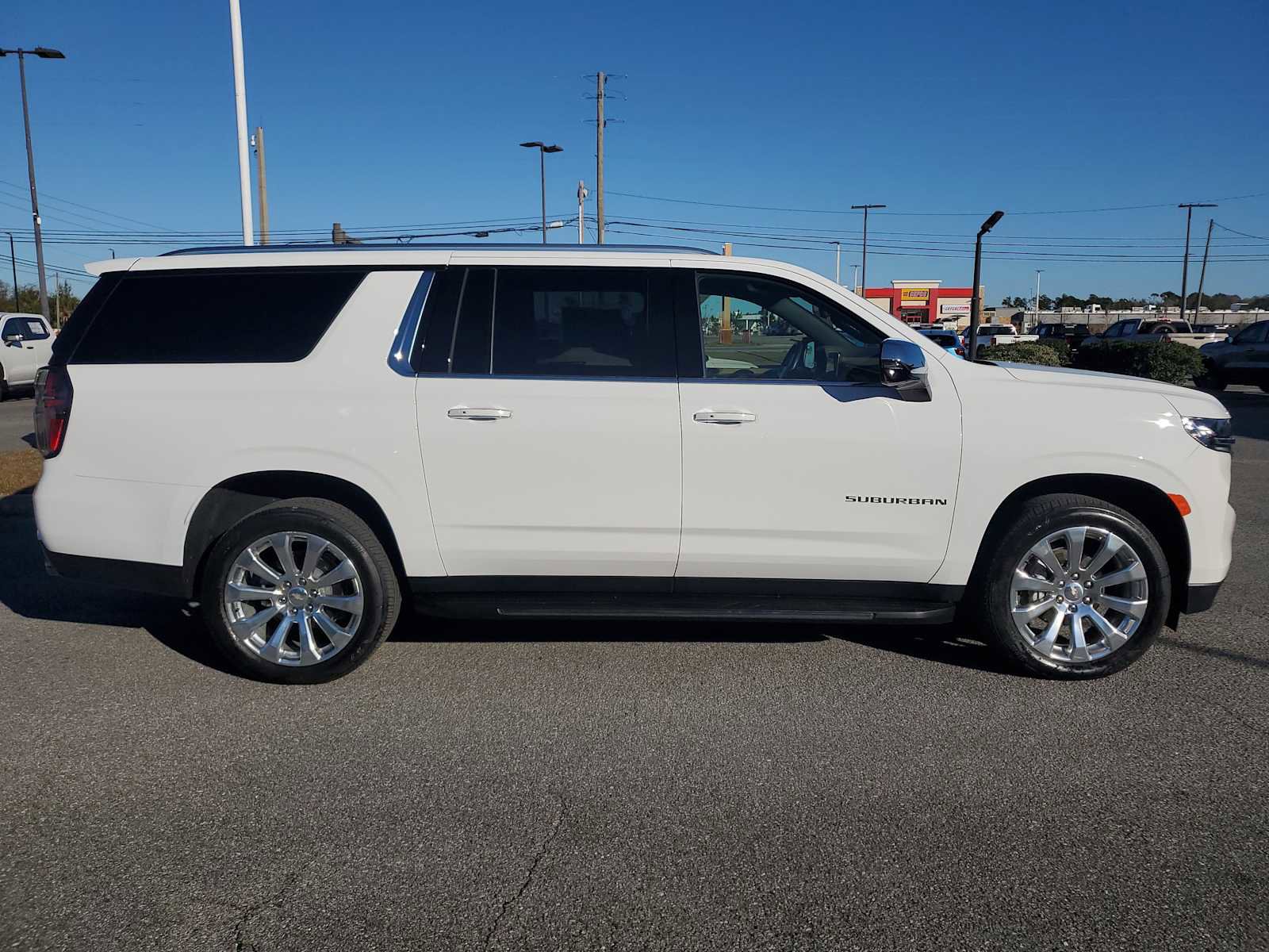 Certified 2024 Chevrolet Suburban Premier image 7