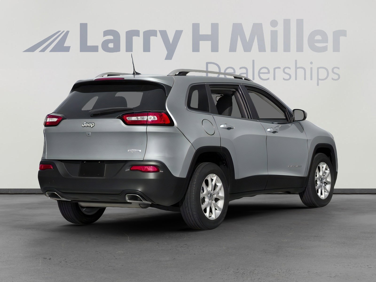 Used 2018 Jeep Cherokee Latitude Plus FWD image 5