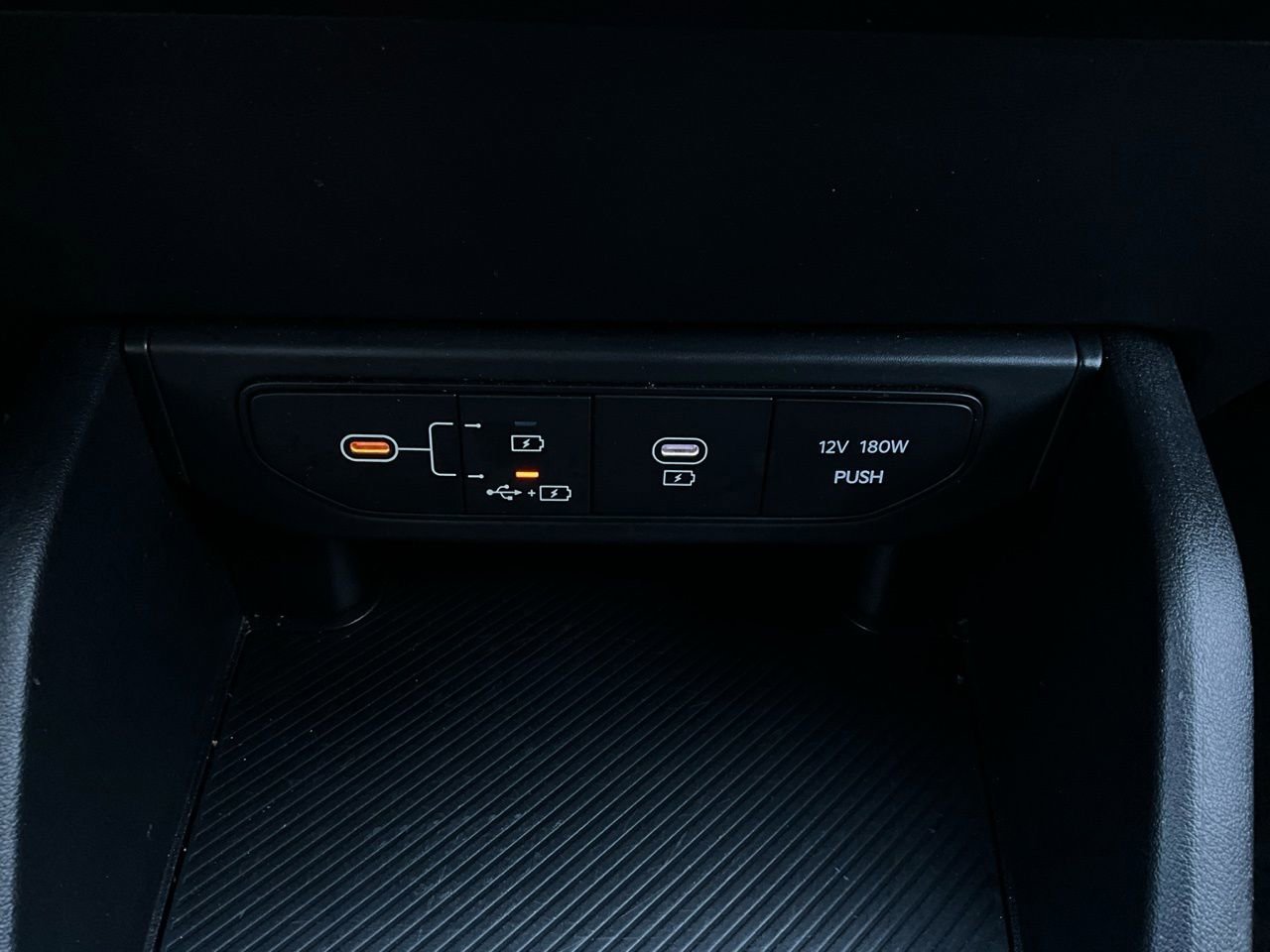 Used 2025 Kia K4 LXS image 26