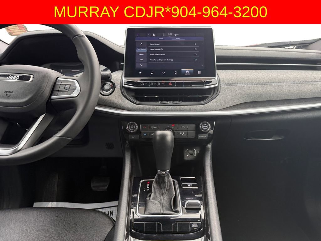 Certified 2024 Jeep Compass Latitude image 11