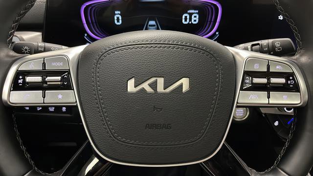 Used 2025 Kia Telluride EX X-Line AWD/4WD image 16