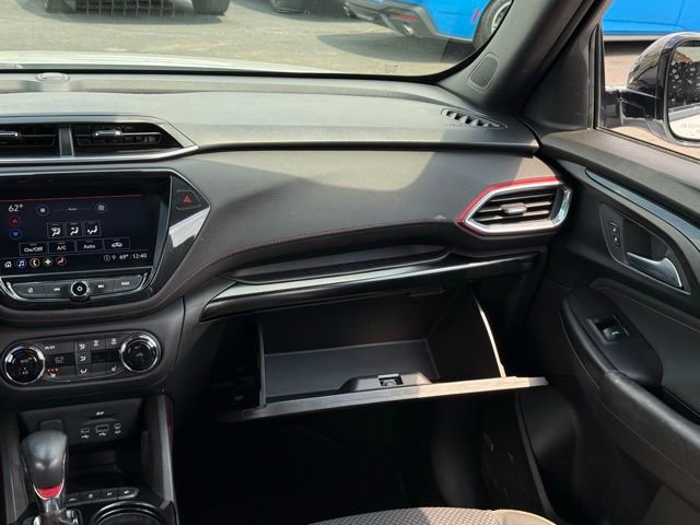 Used 2022 Chevrolet TrailBlazer RS w/ Technology Package FWD image 28