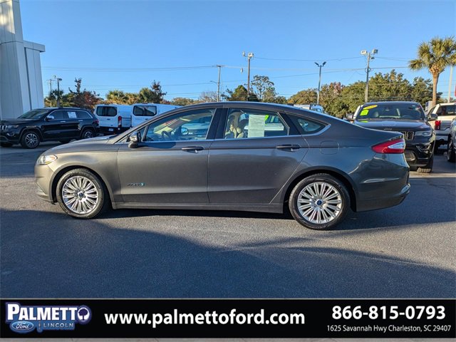 Used 2015 Ford Fusion SE image 7
