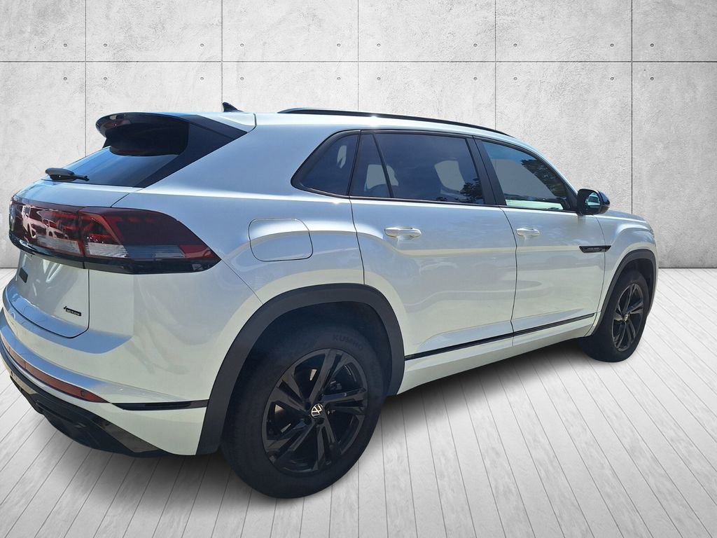 Used 2025 Volkswagen Atlas Cross Sport SEL R-Line image 4