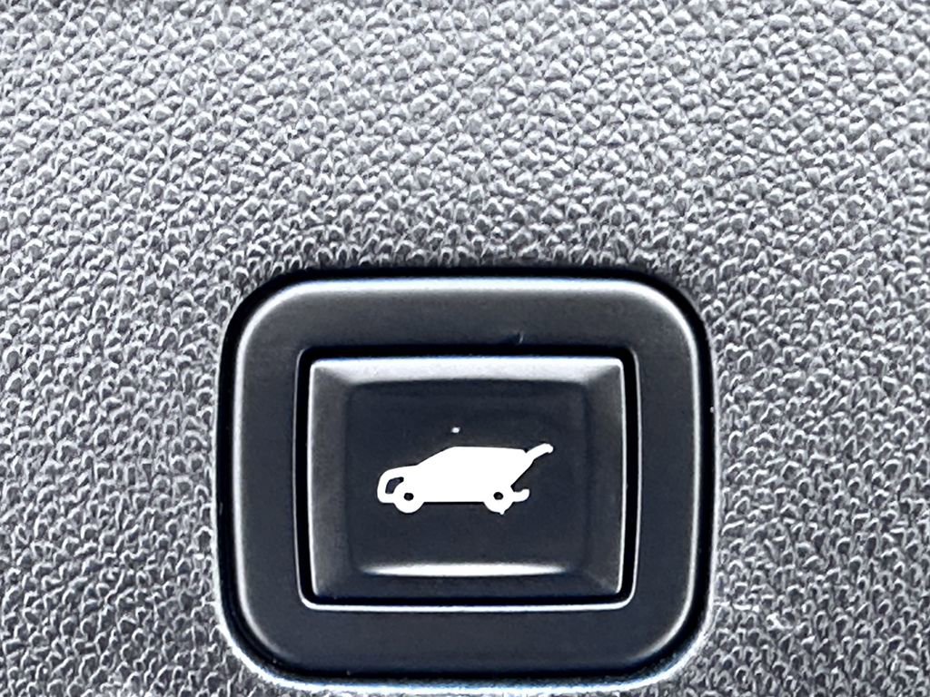 Used 2021 Chevrolet Tahoe Z71 image 33