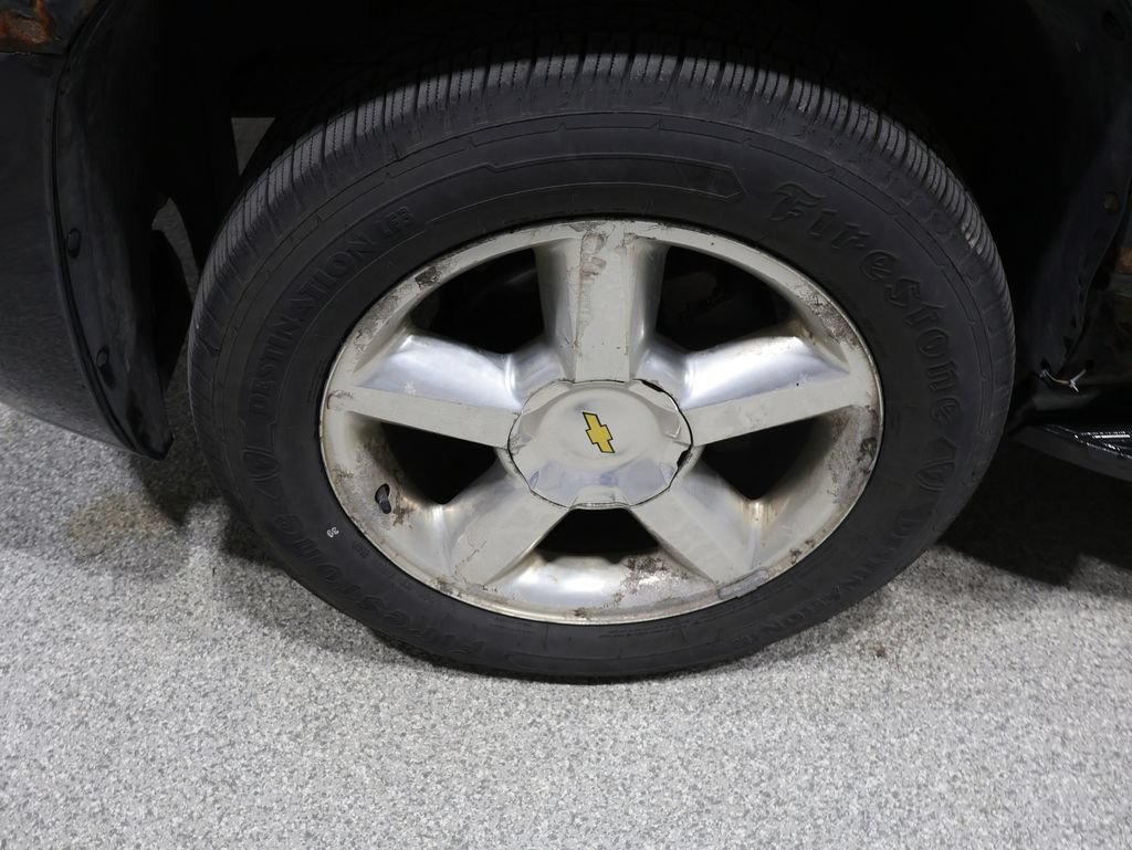 Used 2007 Chevrolet Tahoe LTZ w/ LTZ Preferred Equipment Group AWD/4WD image 9