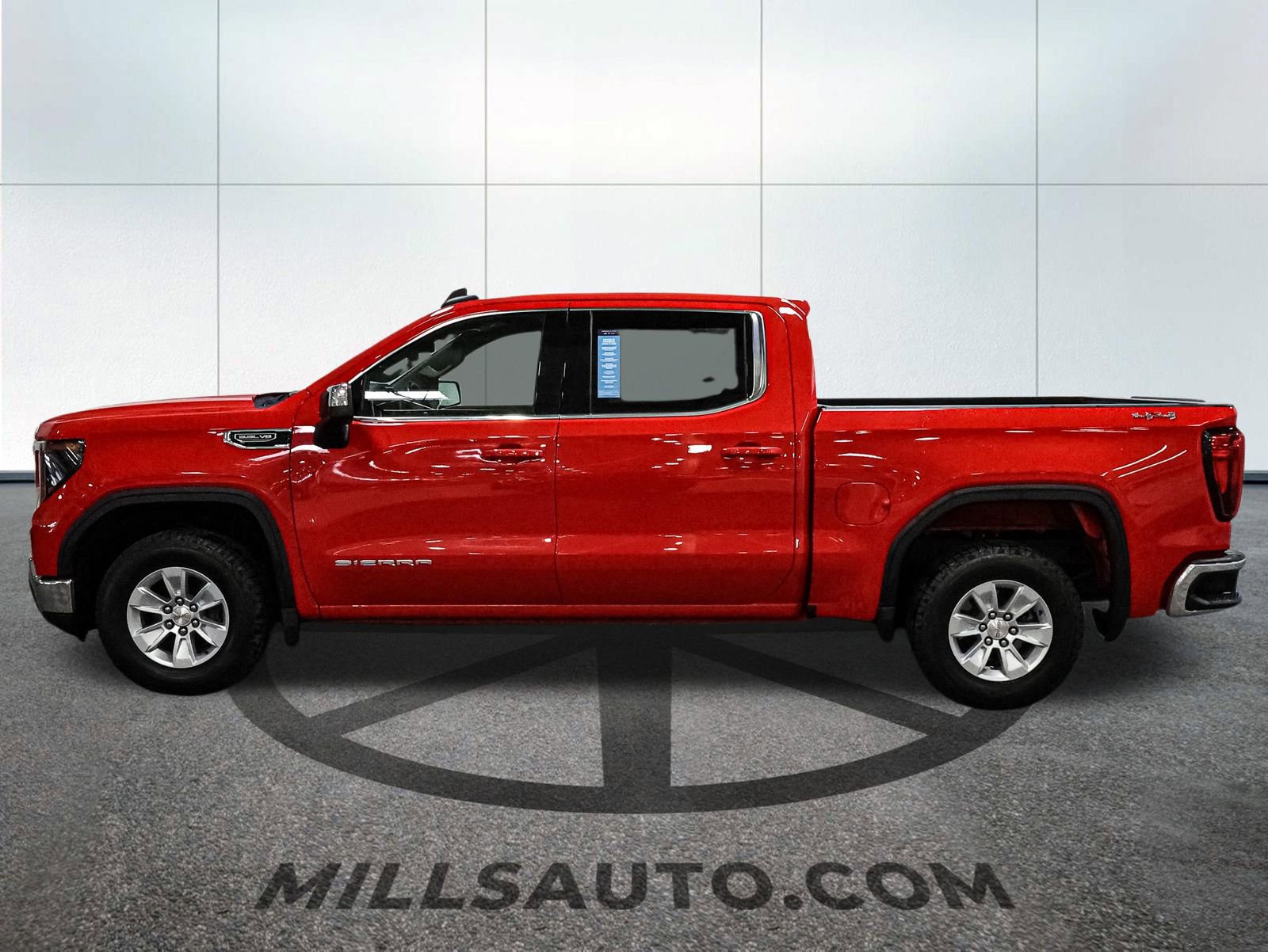 Used 2024 GMC Sierra 1500 SLE image 3