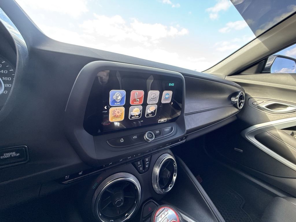 Used 2018 Chevrolet Camaro SS w/ LPO RS/SS Interior Package image 20