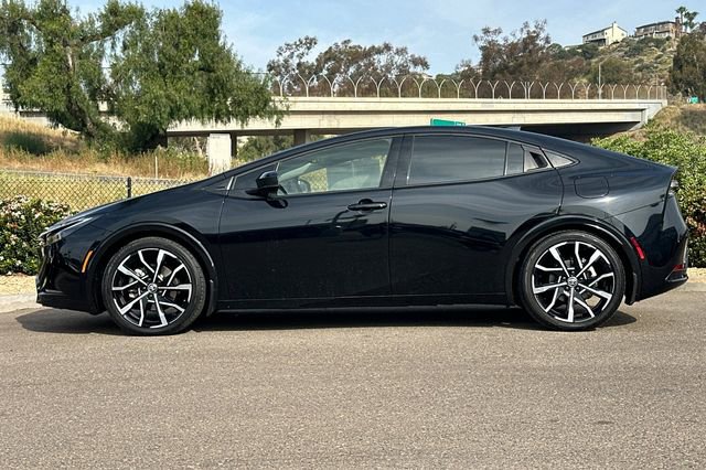 Used 2024 Toyota Prius Prime SE image 9