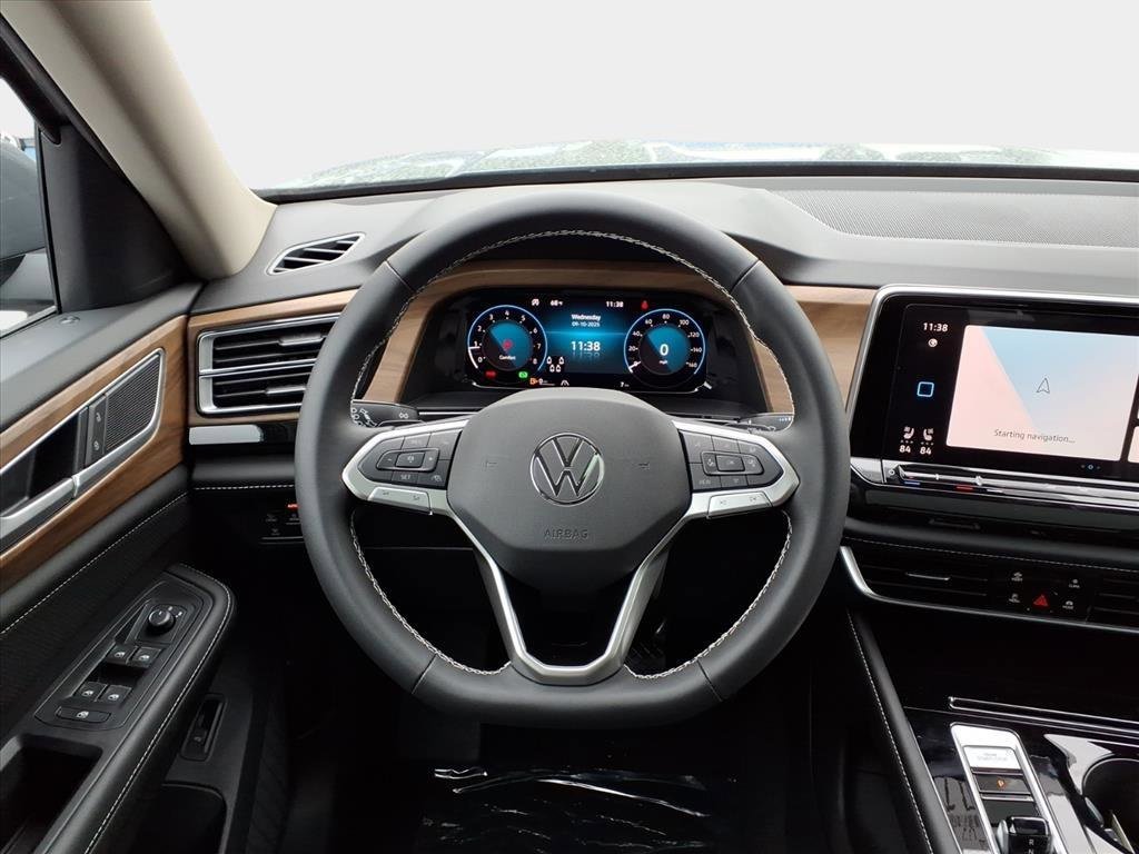 New 2026 Volkswagen Atlas SE image 13