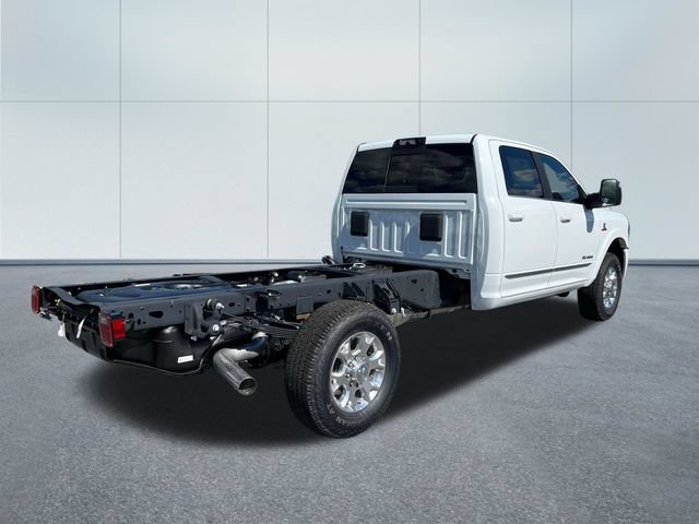 Used 2024 RAM 3500 Limited AWD/4WD image 3