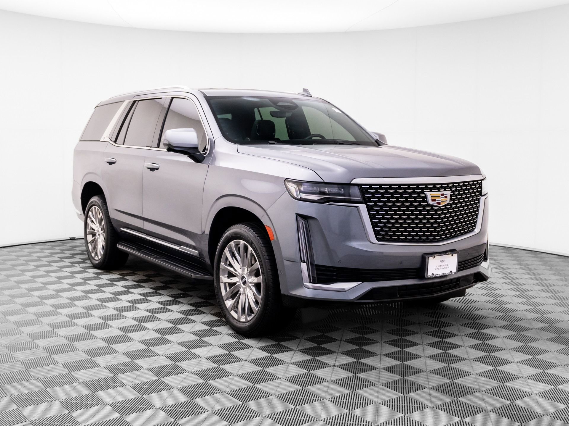 Certified 2021 Cadillac Escalade Premium Luxury AWD/4WD image 8