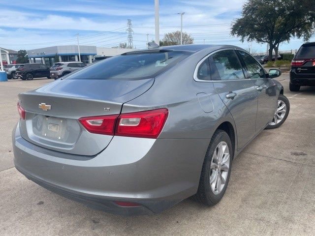 Used 2025 Chevrolet Malibu LT image 3