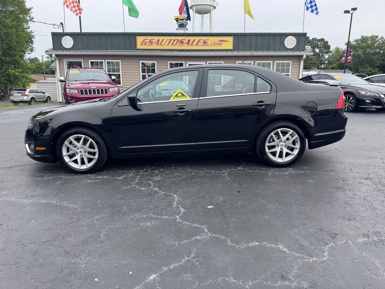Used 2010 Ford Fusion SEL FWD image 2
