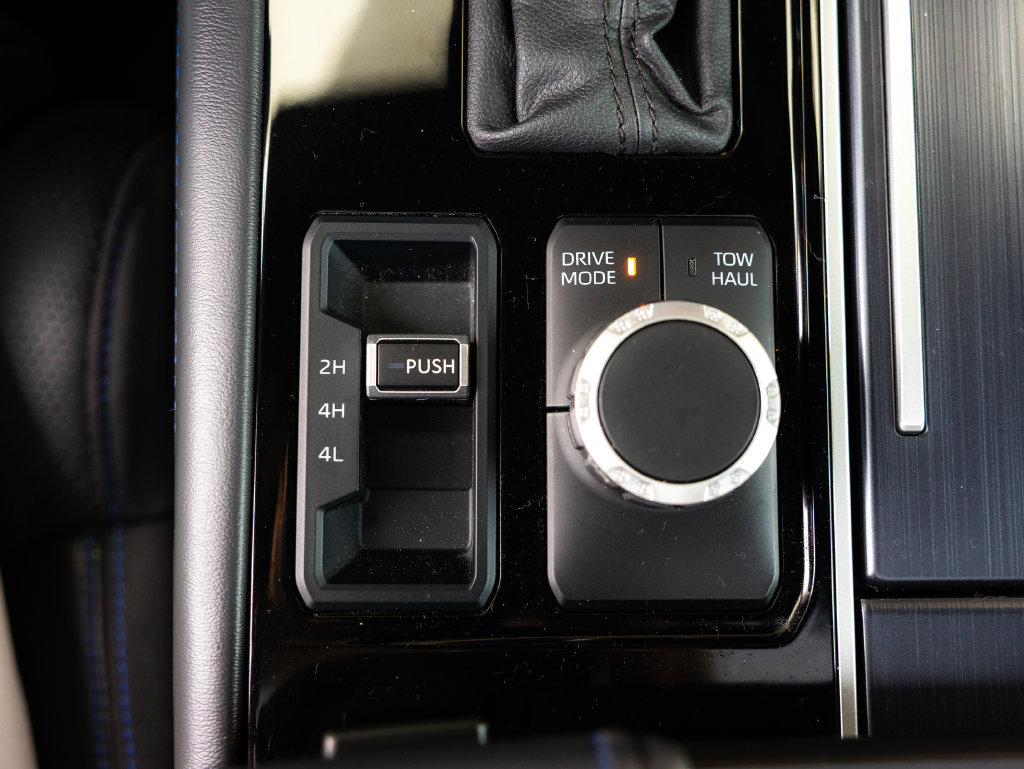 Used 2024 Toyota Tundra Platinum AWD/4WD image 26