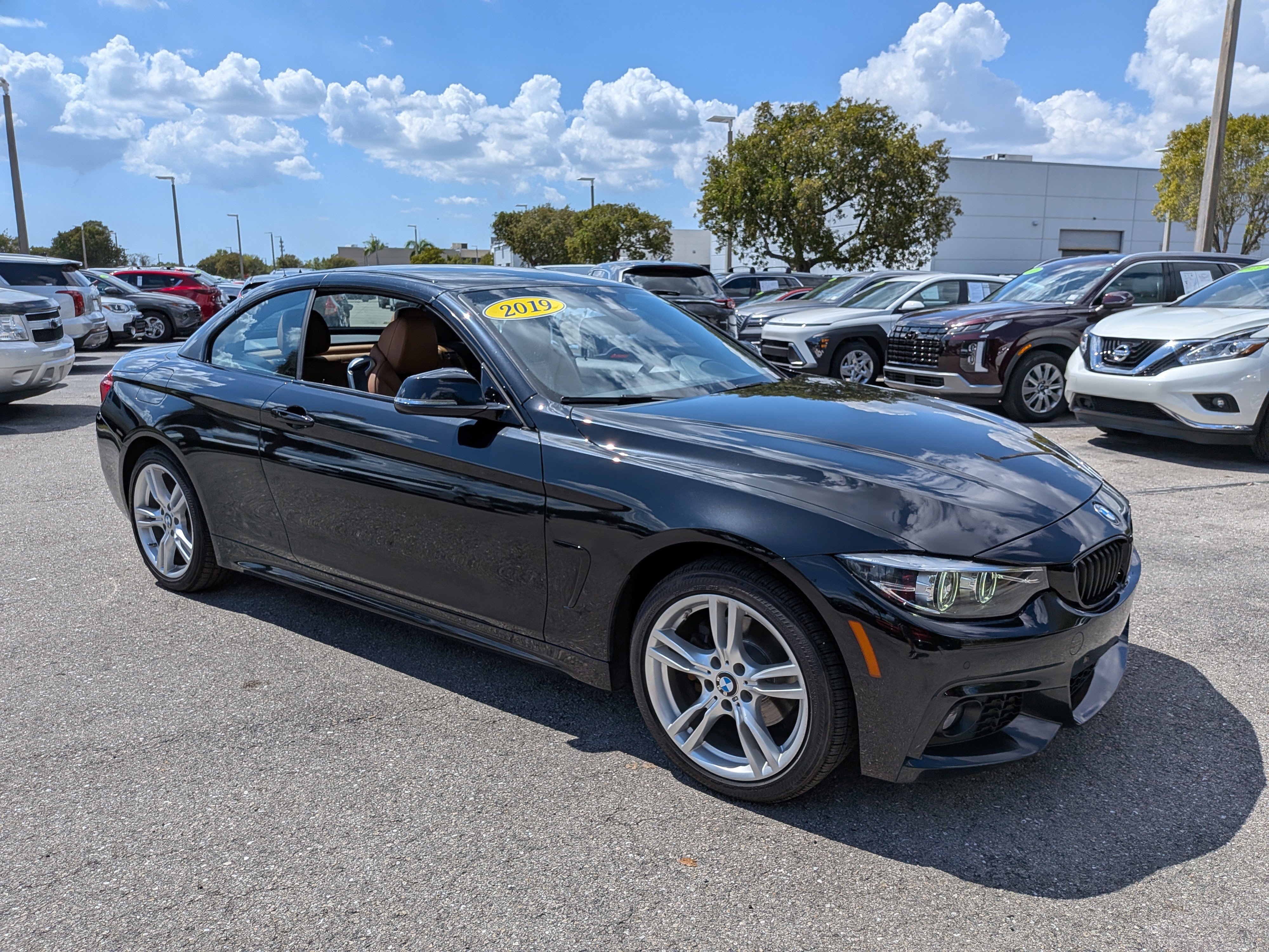 Used 2019 BMW 430i xDrive Convertible image 1