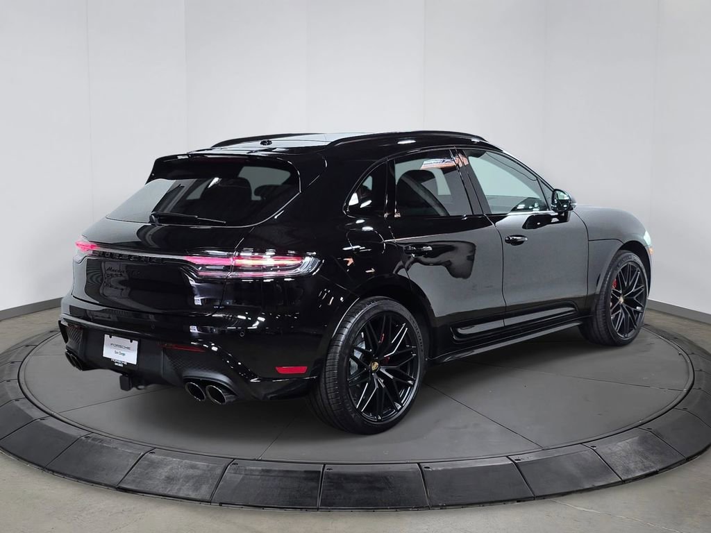 Certified 2026 Porsche Macan GTS image 7