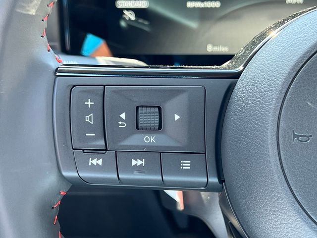 New 2026 Nissan Kicks SR image 13