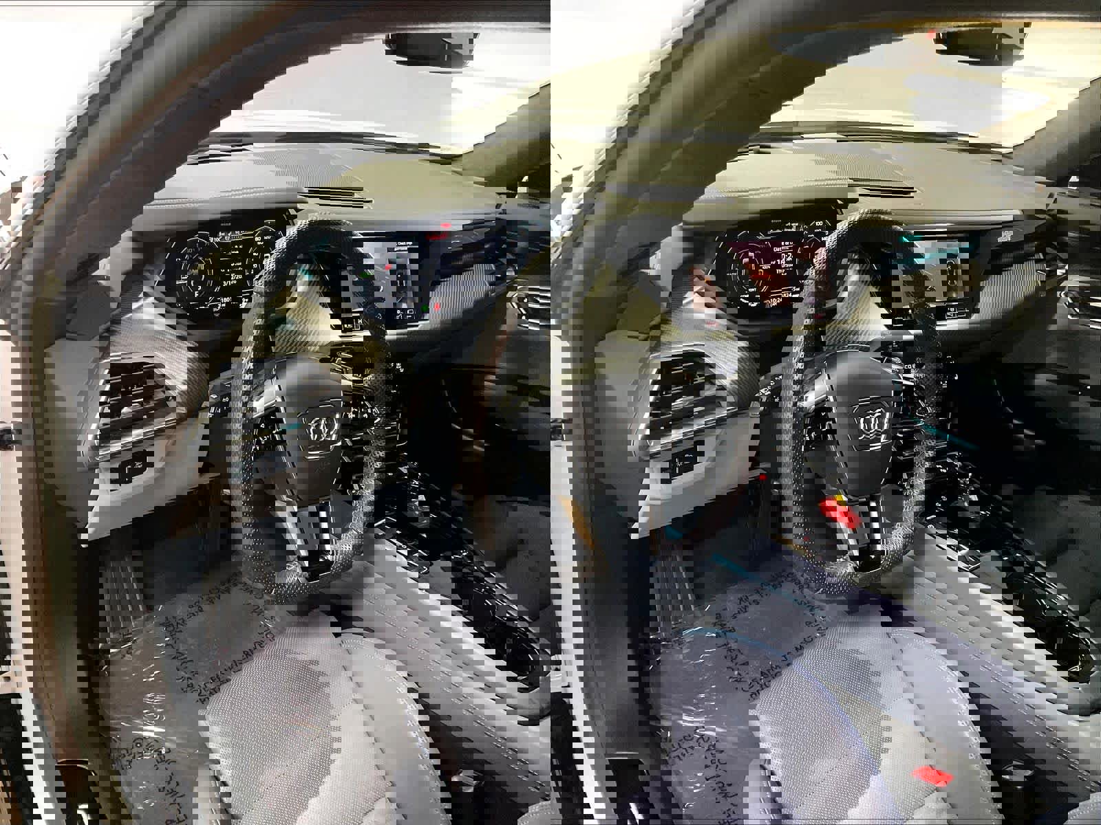 Used 2024 Audi e-tron GT Prestige image 16