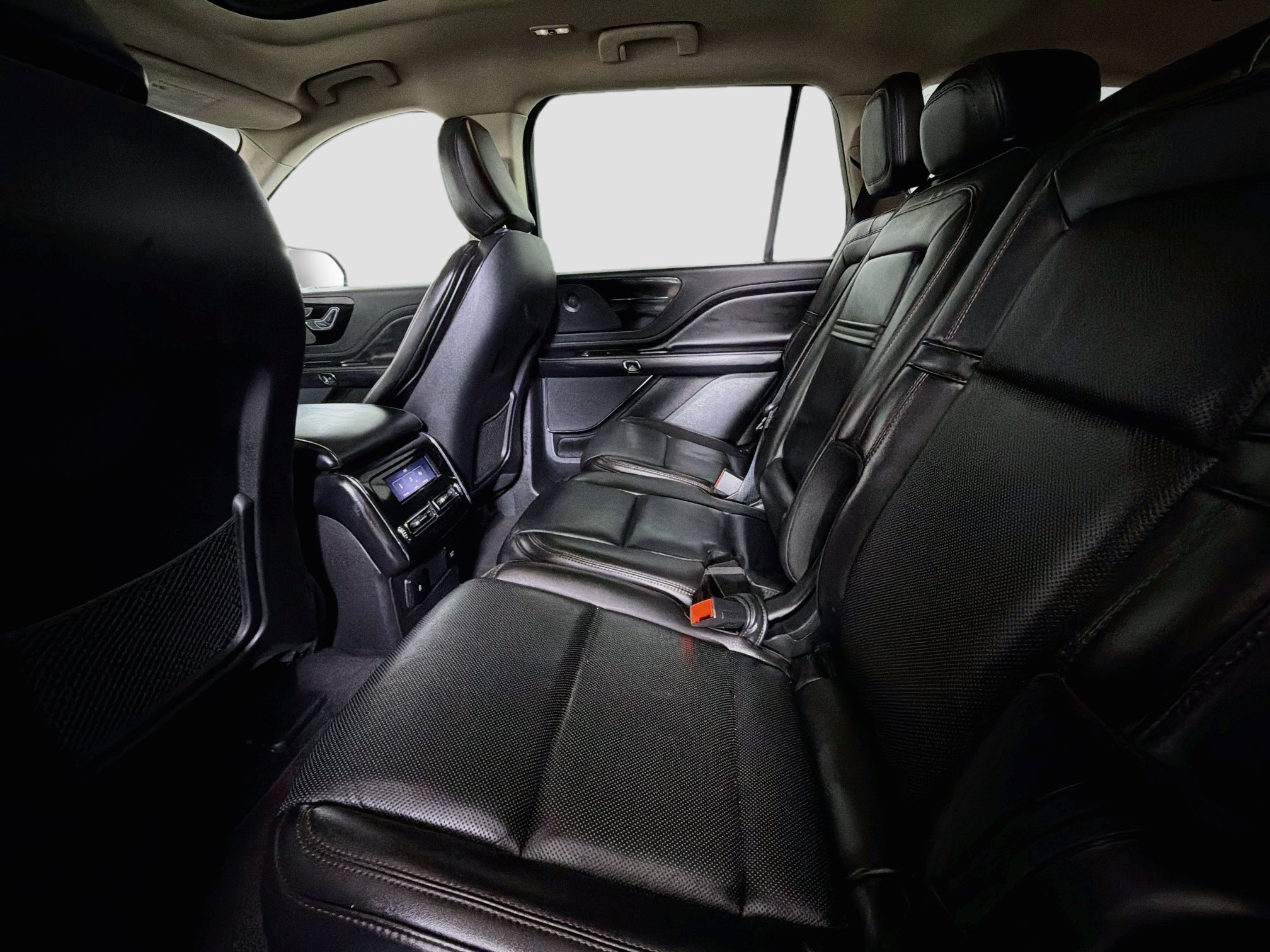 Used 2024 Lincoln Aviator Reserve RWD image 28