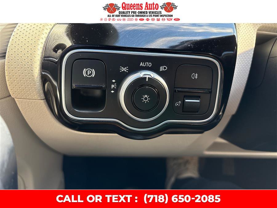 Used 2021 Mercedes-Benz CLA 250 w/ Premium Package image 20