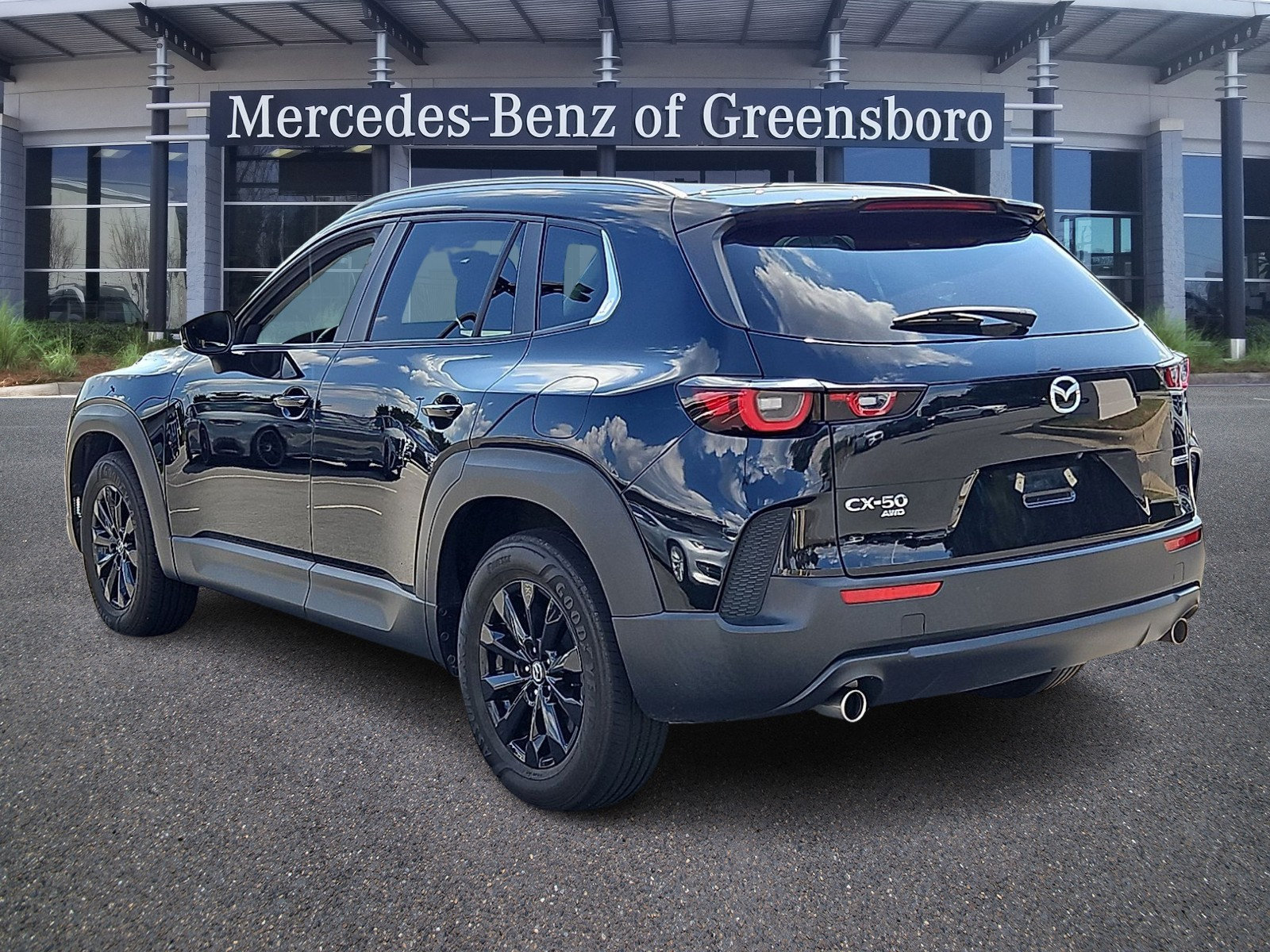 Used 2025 MAZDA CX-50 AWD 2.5 S w/ Preferred Package image 4