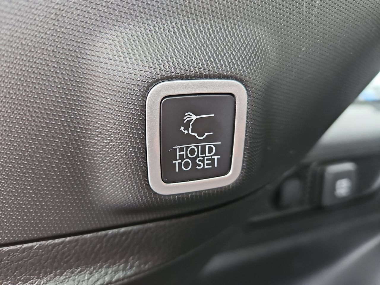New 2026 Jeep Grand Cherokee Altitude AWD/4WD image 12