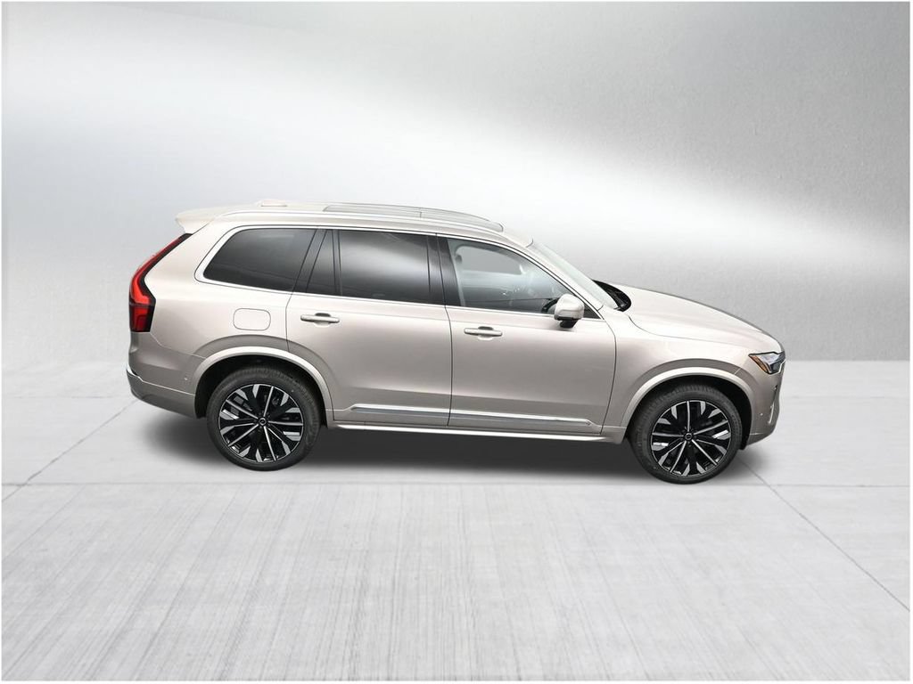 New 2026 Volvo XC90 B6 Plus AWD/4WD image 13