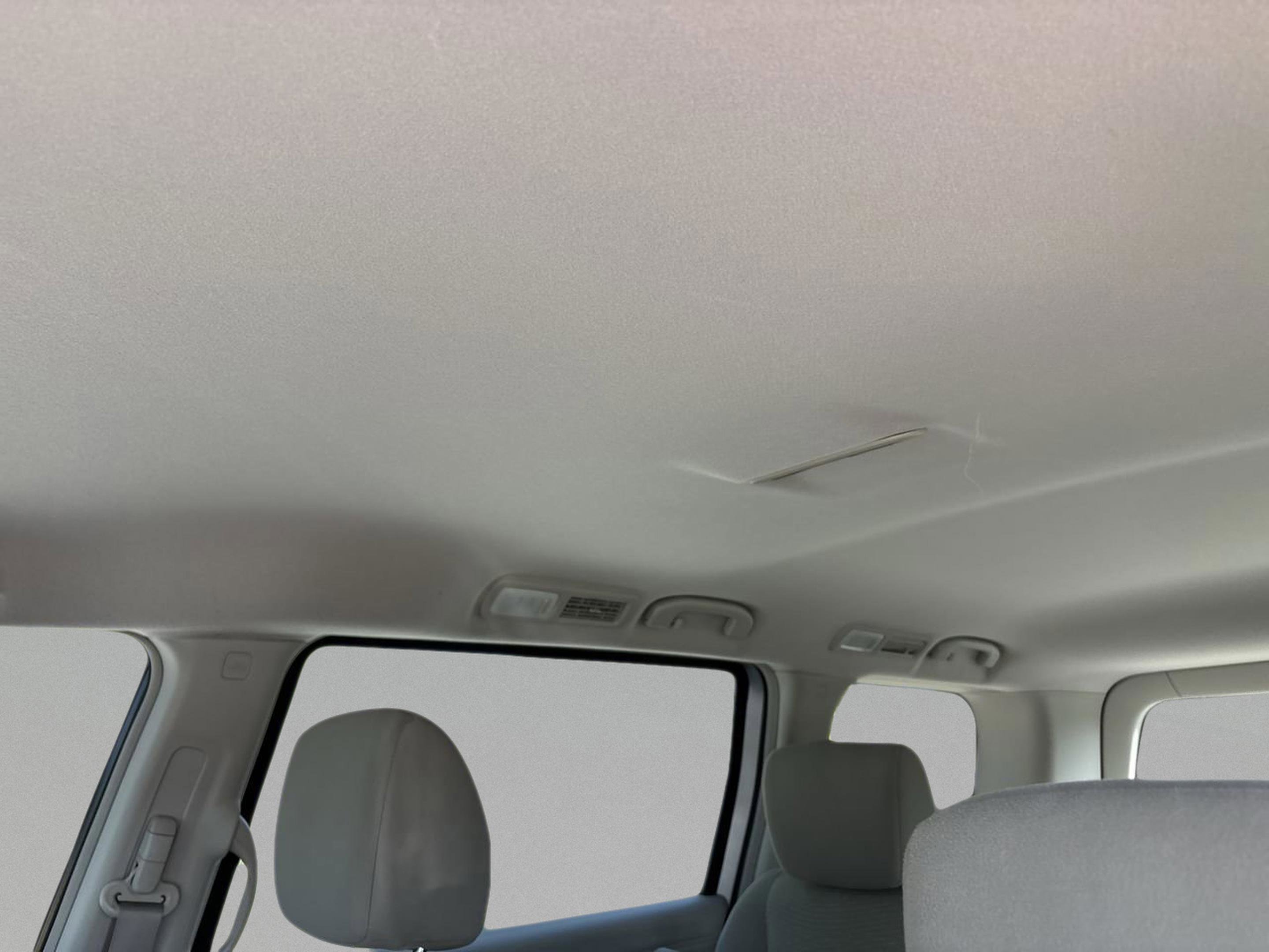 Used 2014 Nissan Quest S FWD image 28