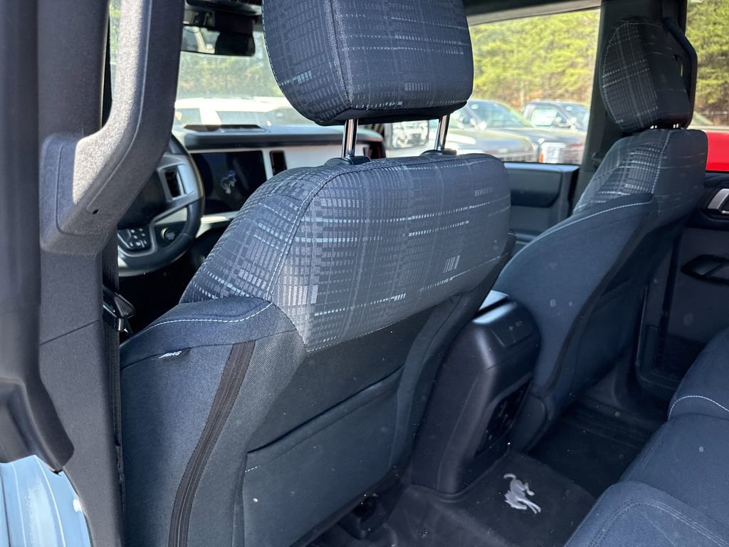 Used 2025 Ford Bronco Heritage Edition image 13