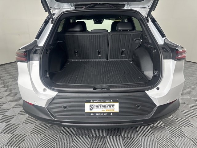 New 2026 Chevrolet Equinox EV LT image 14