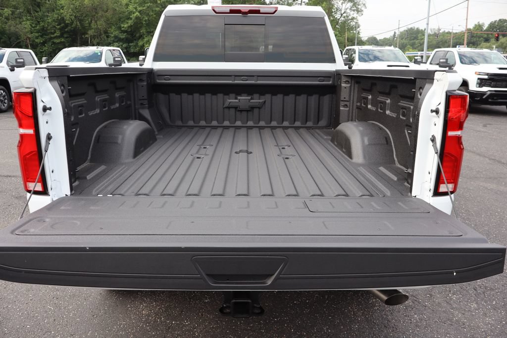 New 2026 Chevrolet Silverado 2500 LT w/ Z71 Chrome Sport Edition AWD/4WD image 26