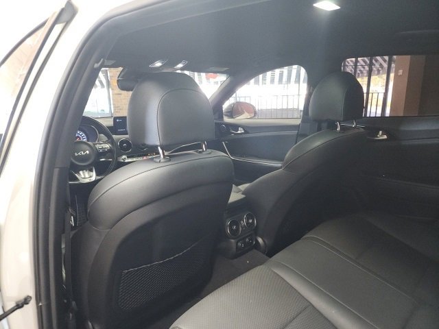 Used 2022 Kia Stinger GT-Line image 40