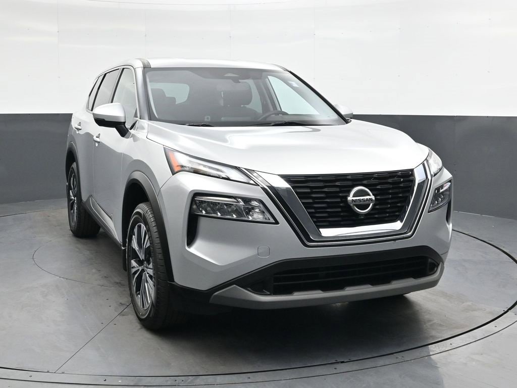 Used 2021 Nissan Rogue SV