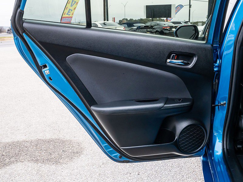 Used 2022 Toyota Prius L Eco FWD image 11