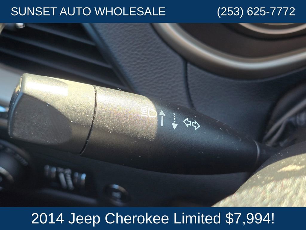 Used 2014 Jeep Cherokee Limited w/ Technology Group AWD/4WD image 34