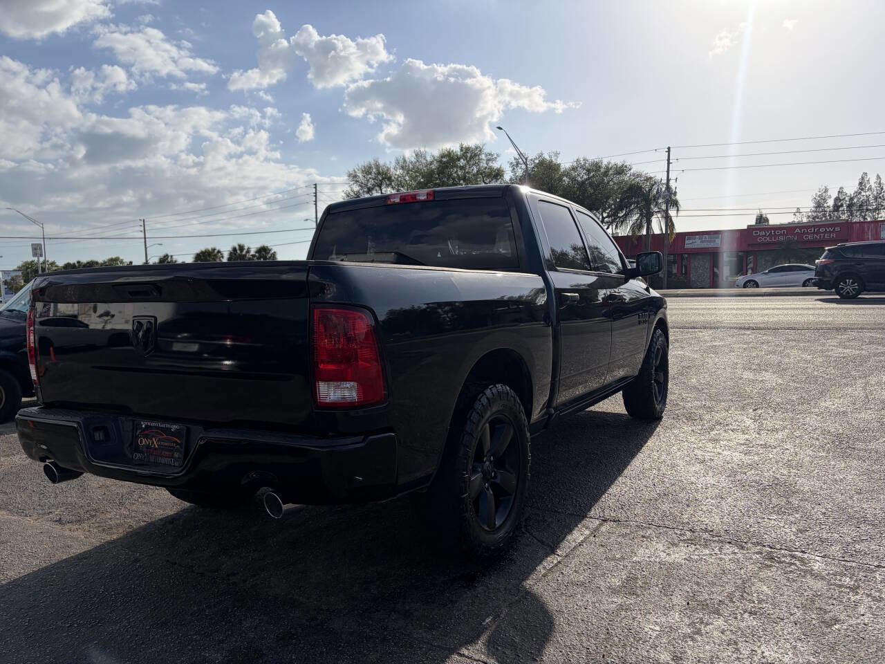 Used 2017 RAM 1500 Express w/ Express Value Package image 4