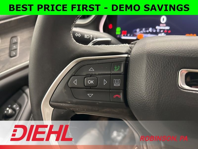 New 2025 Jeep Grand Cherokee L Limited w/ Black Appearance Package AWD/4WD image 29