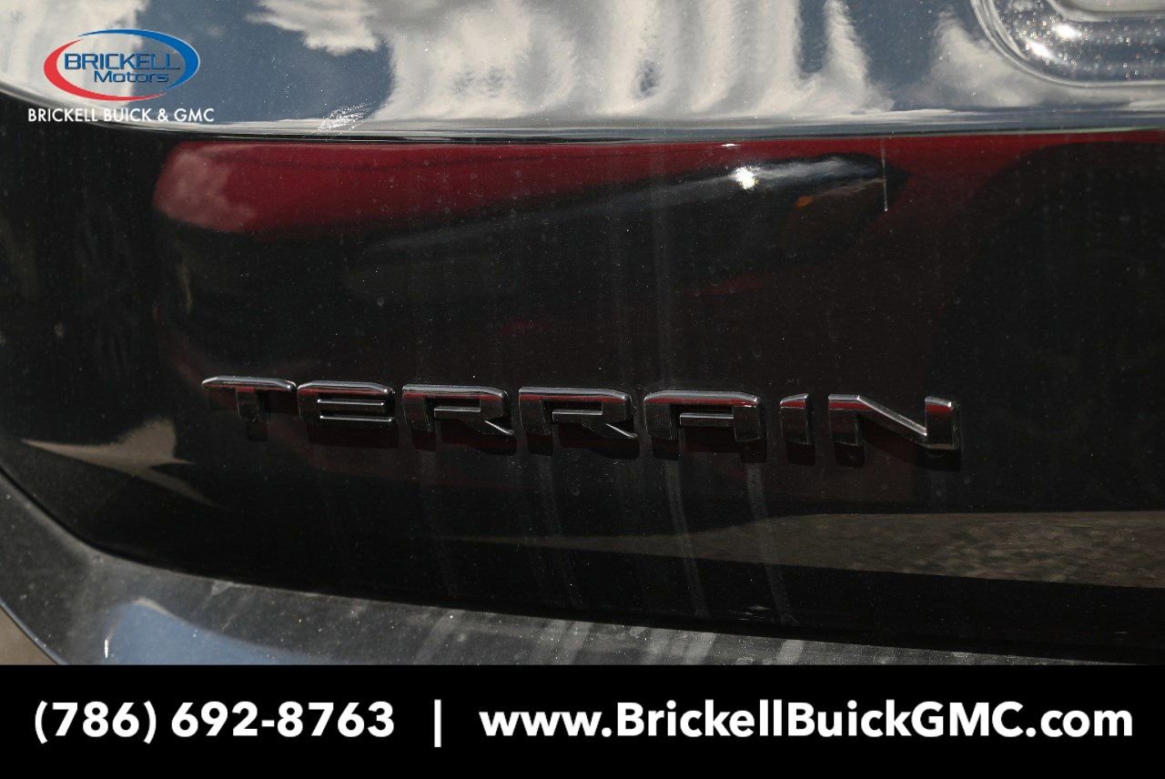 New 2024 GMC Terrain SLT w/ Elevation Edition image 13