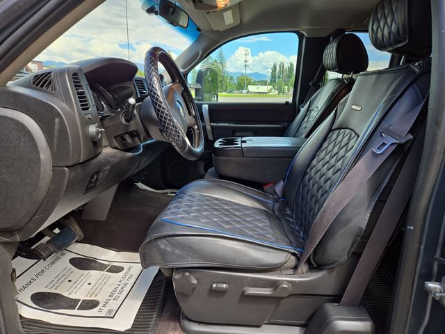 Used 2012 Chevrolet Silverado 2500 LT AWD/4WD image 2