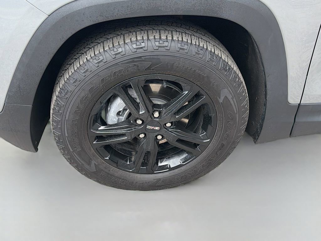 Used 2024 GMC Terrain AT4 w/ Tech Package image 30