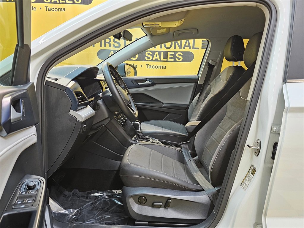 Used 2024 Volkswagen Taos SE image 20