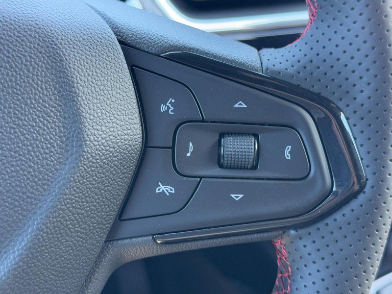 New 2026 Chevrolet Trax RS w/ Sunroof Package FWD image 12