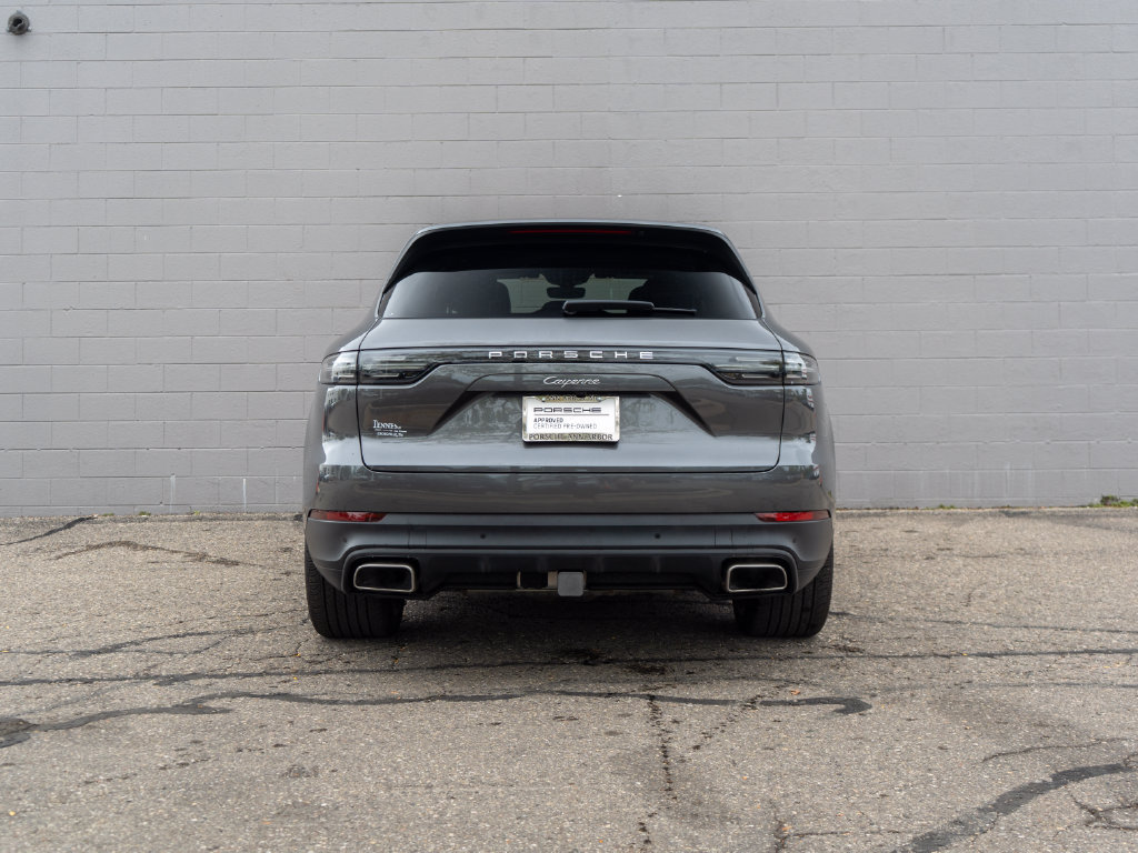 Used 2023 Porsche Cayenne AWD/4WD image 6