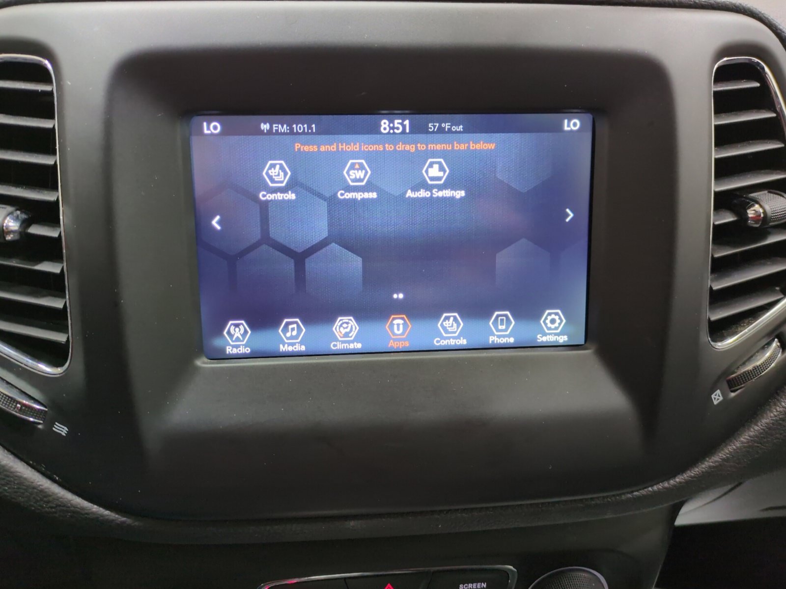 Used 2018 Jeep Compass Latitude w/ Popular Equipment Group AWD/4WD image 24