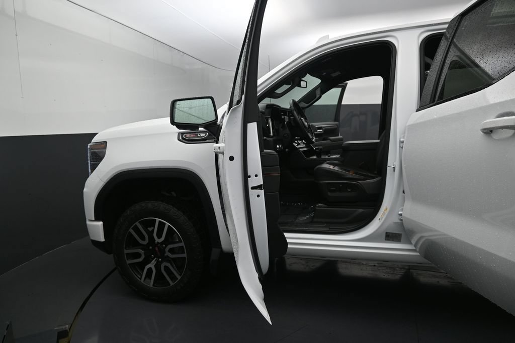 Used 2023 GMC Sierra 1500 AT4 AWD/4WD image 13