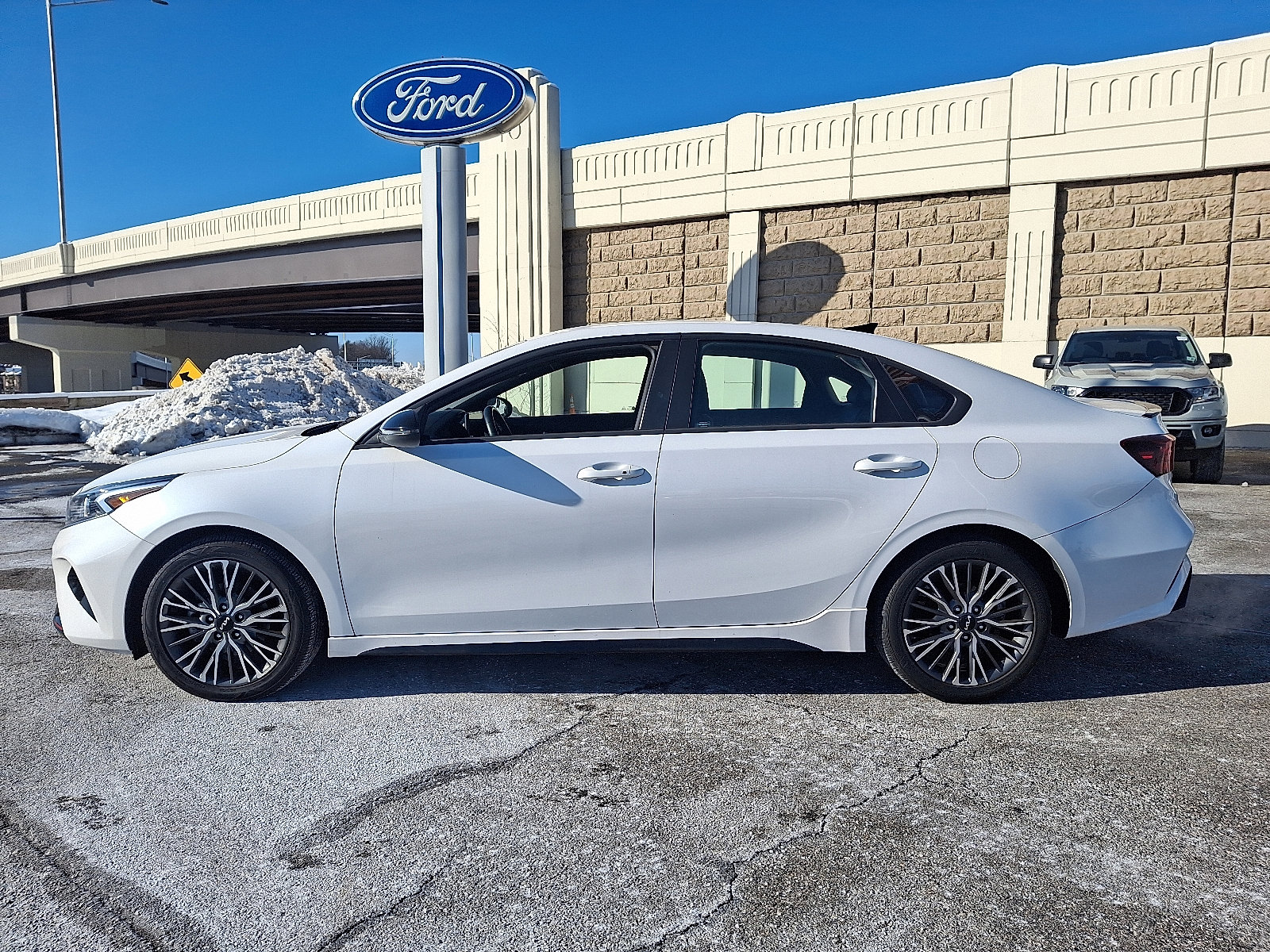 Certified 2022 Kia Forte GT-Line image 7