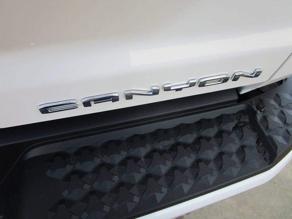 New 2026 GMC Canyon Denali AWD/4WD image 16