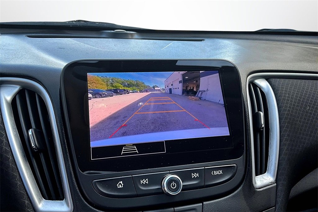 Used 2023 Chevrolet Malibu LT image 14